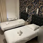 מלון Trianon