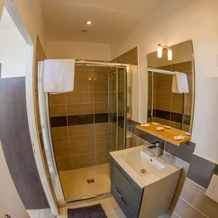 Hotel Trianon