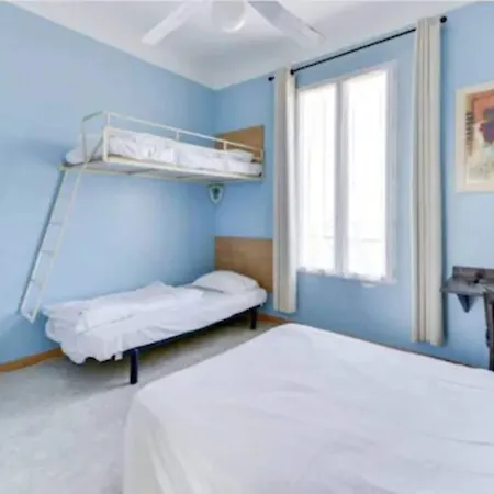 Trianon Hotel *