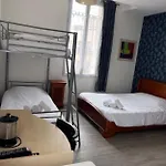 Trianon Hotel *