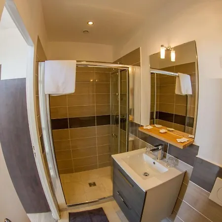 Hotel Trianon