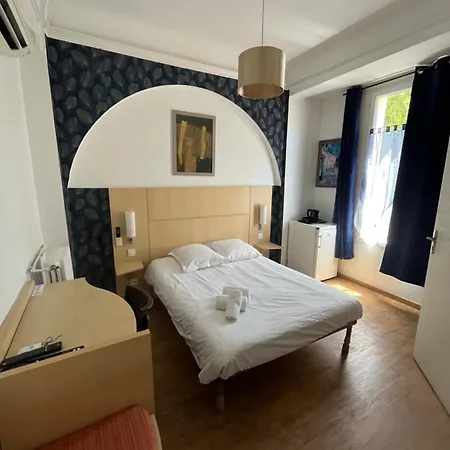 Trianon Hotell