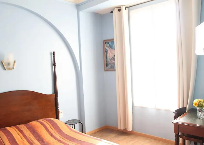 Trianon فندق جوان ليه باه